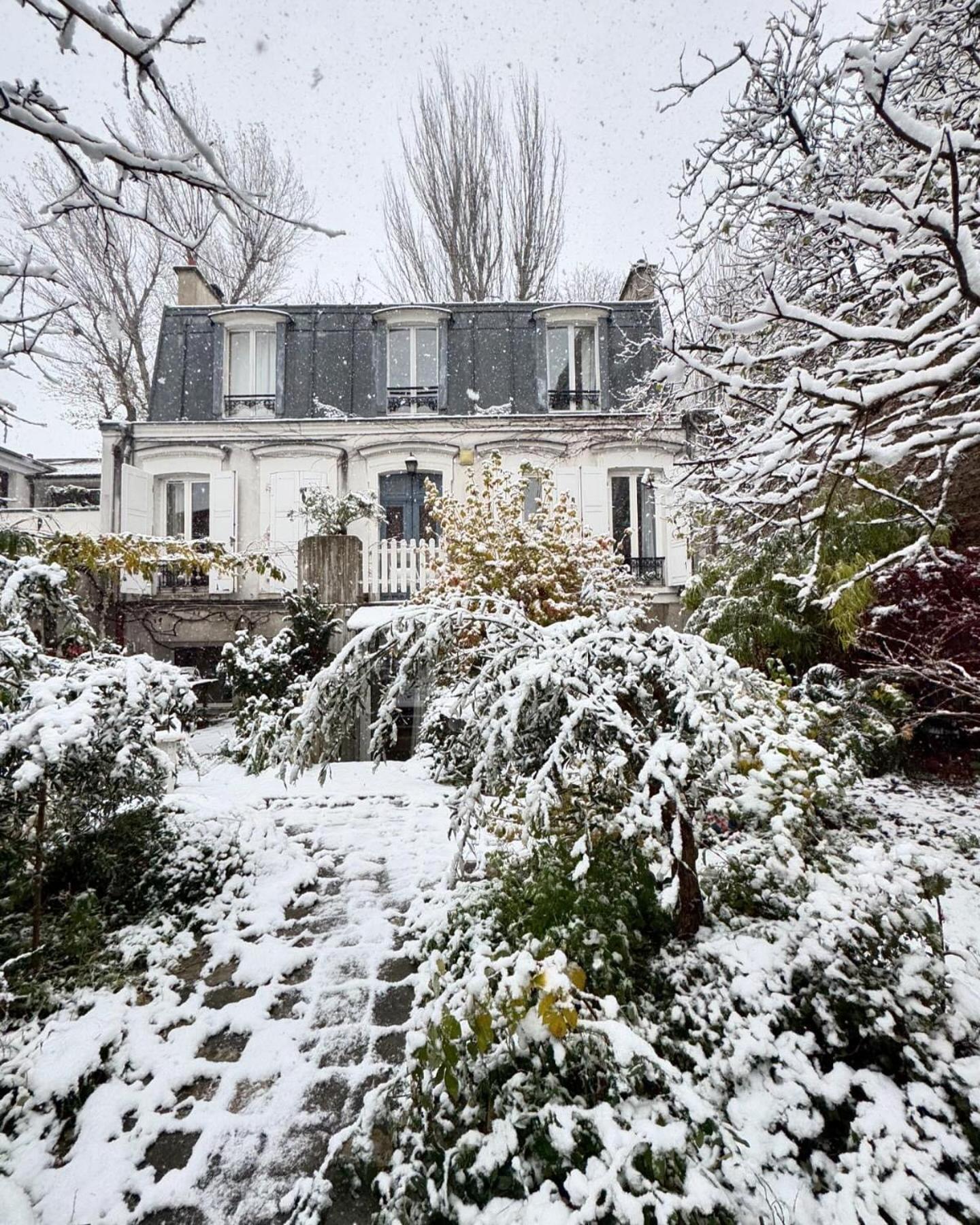 Le Grand Maulnes Bed & Breakfast Paris Exterior photo